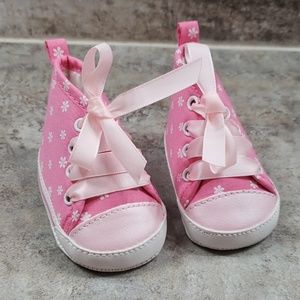 Newborn shoes